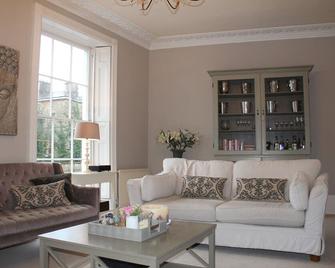 1 Georges Place Bath - Bath - Living room
