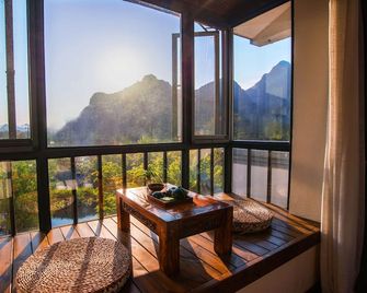 Secret Courtyard Resort Hotel - Guilin - Balcón
