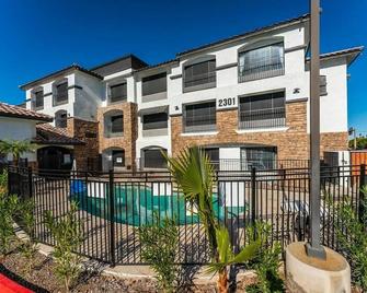 Tempe Promo Studio Apartment - Tempe - Edificio