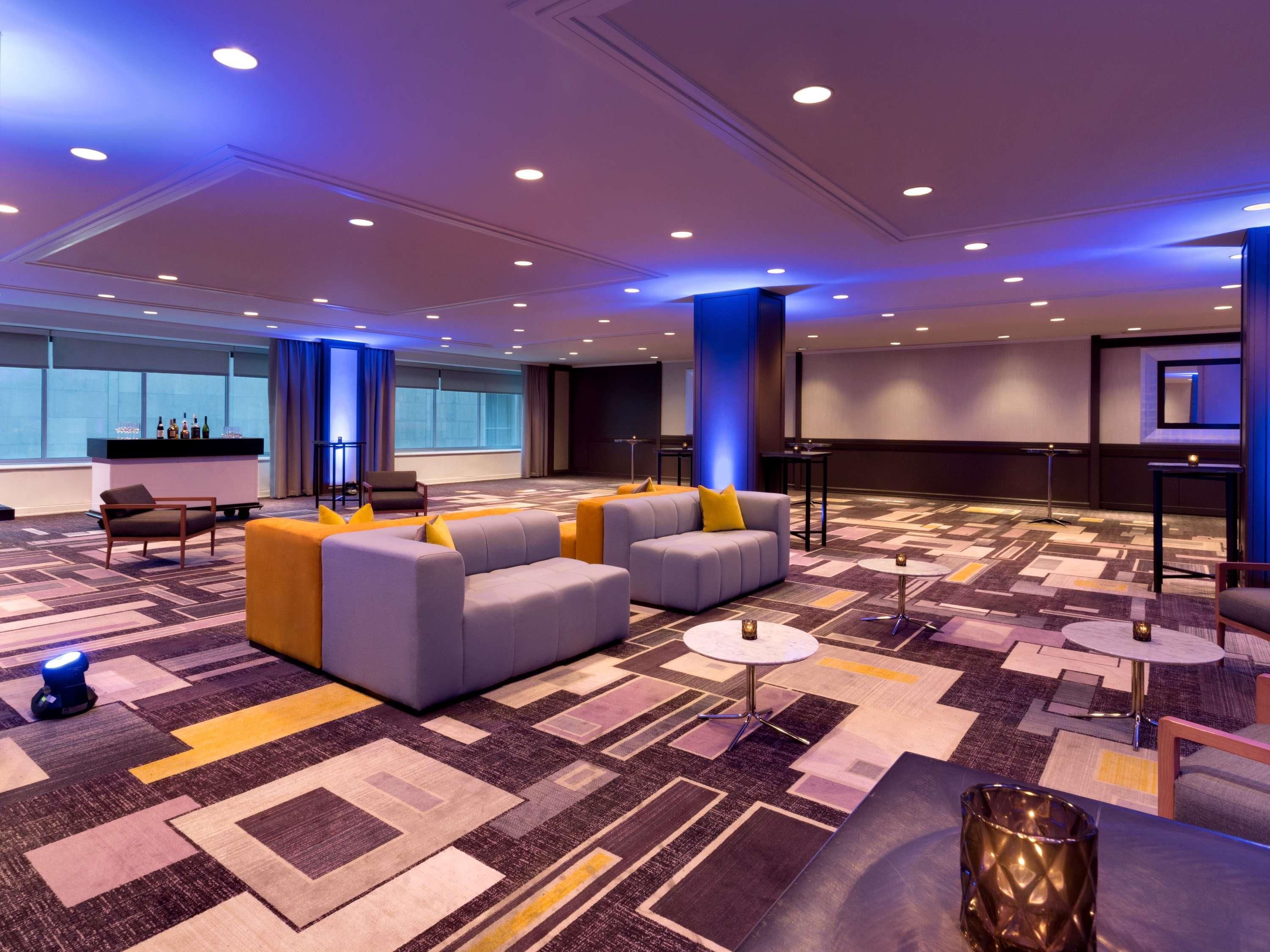 Fairmont The Queen Elizabeth - Montreal - Lounge