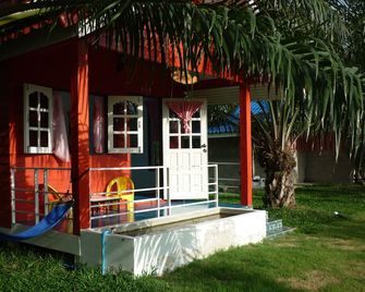 Maneemudjalin Resorts Farm Stay - Sam Roi Yot - Sovrum