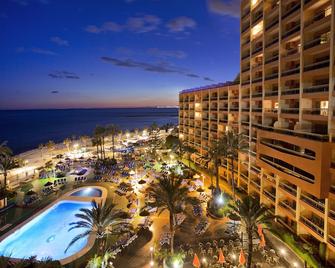 Sunset Beach Club Hotel Apartments - Málaga - Budova