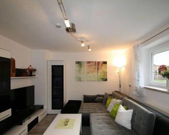 Apartment Ferienwohnung Apart Martina by Interhome - Wiesing - Sala de estar