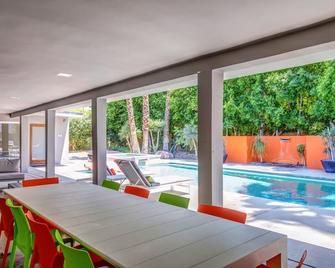 Large Comfortable Home - Flexible Cancellation Policy - Long Term Discount - Palm Springs - Pool