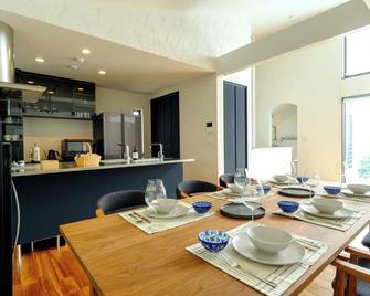 Private villa with pool and terrace where you can - Whole building rental / Yokosuka Kanagawa - Yokosuka - Dining room