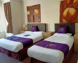 Revado Hotel - Norwich - Bedroom