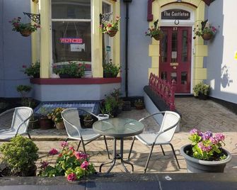 The Castleton - Blackpool - Serambi