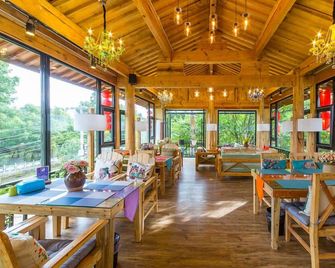 C'est La Vie Boutique Inn - Lijiang - Restaurante