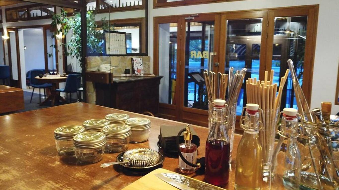 Hotel Restaurant Les Glycines