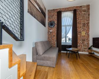 Urban Two-Level Apartments 13 - Tallinn - Salon