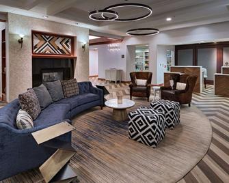 Homewood Suites by Hilton College Station - קולג' סטיישן - טרקלין