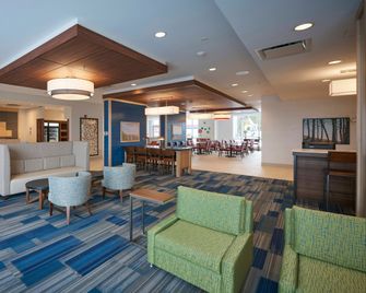 Holiday Inn Express & Suites St John's Airport By IHG - Άγιος Ιωάννης Νέας Γης - Σαλόνι ξενοδοχείου
