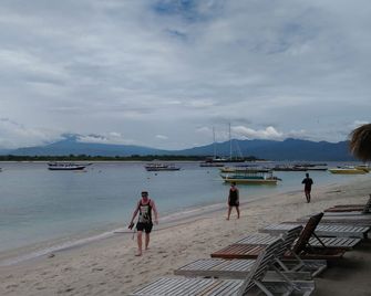 5 Bedroom Oasis In Gili Trawangan Promo - Gili Trawangan - Beach