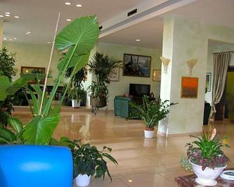 Hotel Calabresi - San Benedetto del Tronto - Lobby