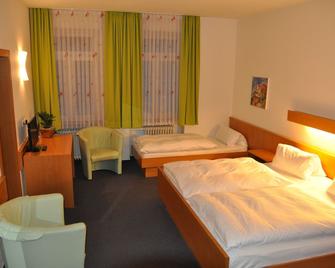 Hotel Lamm - Neckarsulm - Camera da letto