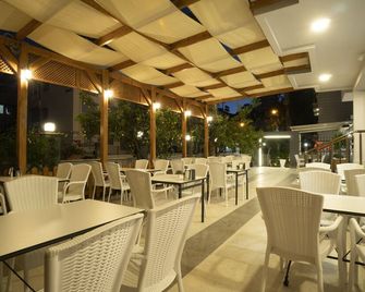 Opera Suites Apart Hotel - Antalya - Restaurante