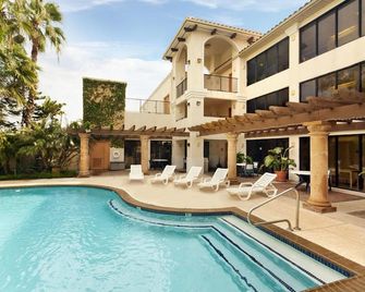 Home2 Suites by Hilton South Padre Island - סאות' פאדרה איילנד - בריכה