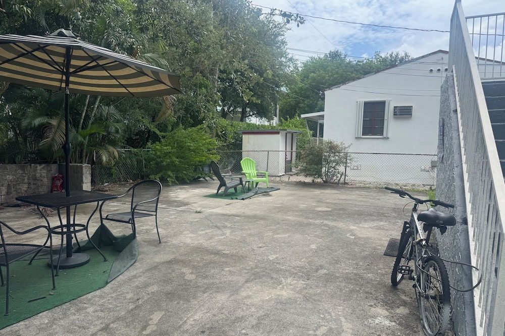 Wynwood Hostel - Miami - Innenhof