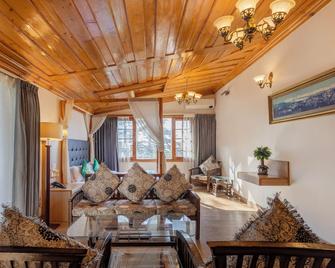 Treebo Premium Torrentium - A Heritage Hotel - Шімла - Вітальня