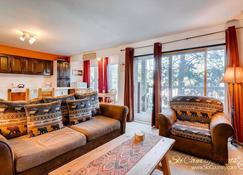 Adorable Condo Within Walking Distance to Slopes, Downtown and Heated Pool IC4 - Breckenridge - Living room