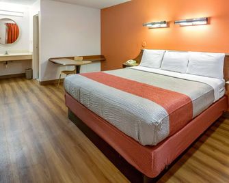Motel 6-Dayton, Oh - Englewood - דייטון - חדר שינה