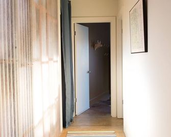 200 Acre Modern Mendocino Hot Springs Escape - Ukiah - Corredor
