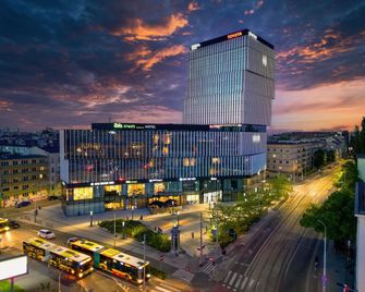 Ibis Styles Wroclaw Centrum - Wrocław - Building
