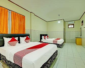 OYO 91417 Garuda Setia Hotel - Kebumen - Habitación