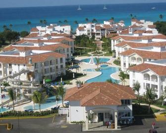 Titty's Paradise - Bayahibe - Building