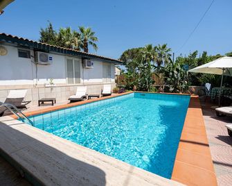 Oasi Del Gabbiano - Siracusa - Piscina