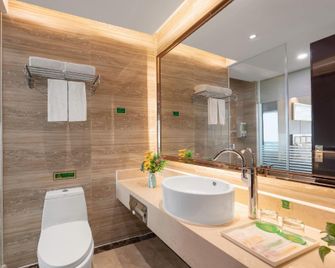 Vienna International Zhongshan North Station - Zhongshan - Bedroom