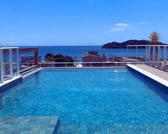Vila do Centro Apart Hotel - Bombinhas - Piscina