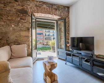 Flateli Ballesteries 15 - Girona - Living room