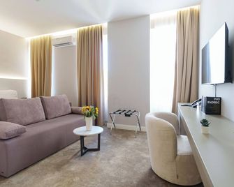 Move In Apartments - Aparthotel Belgrade - Beograd - Stue