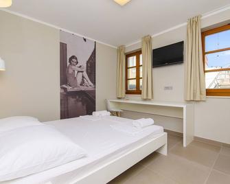 Hostel Dvor - Spalato - Camera da letto