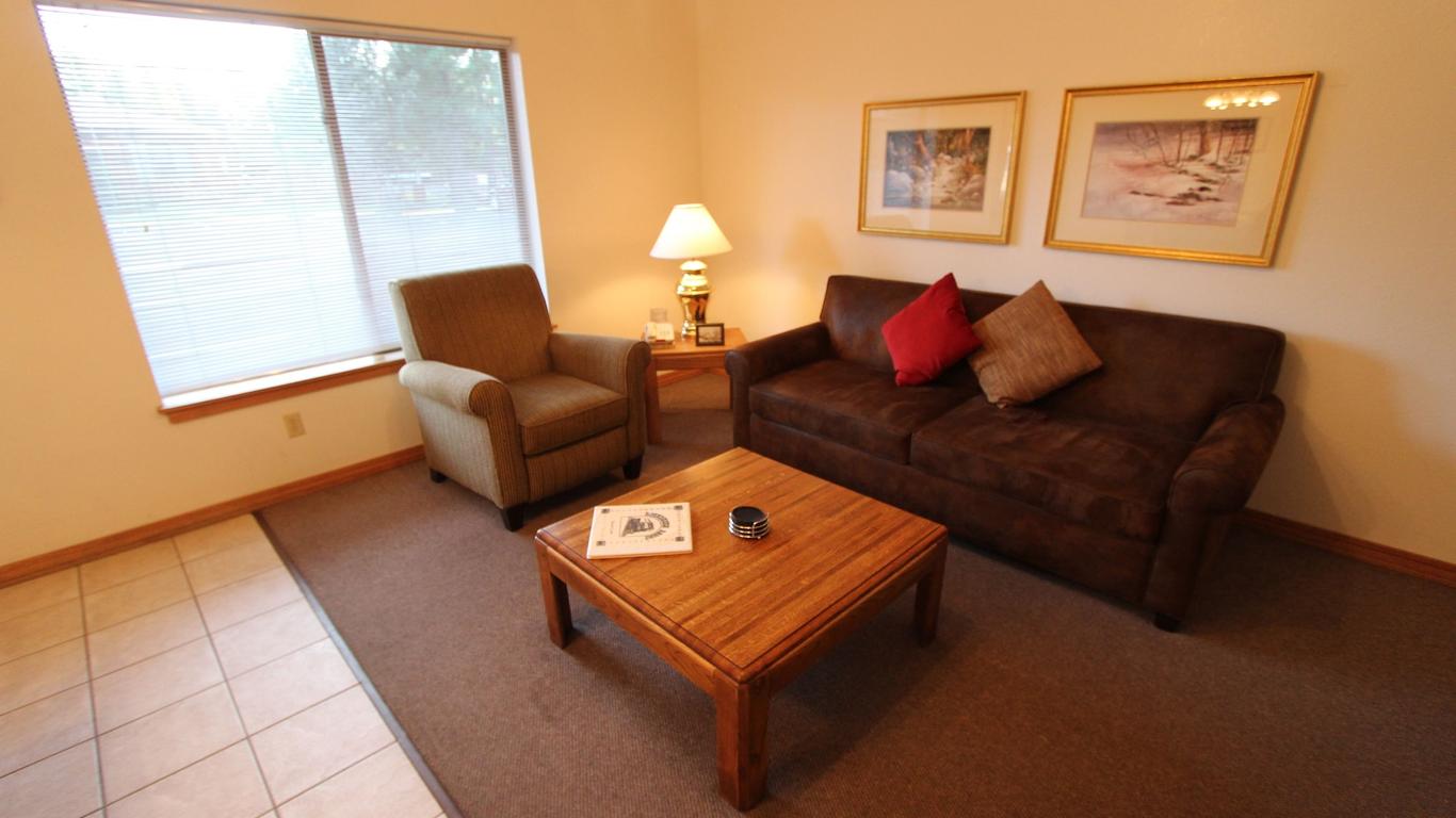 Roundhouse Resort