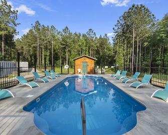 Beautiful Cabins With A Pool In A Peaceful Setting - Broken Bow - Pool