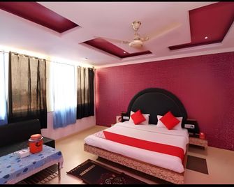 Hotel Rock View - Pachmarhi - Bedroom