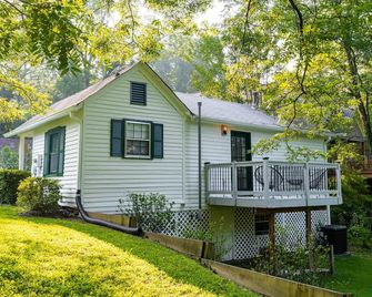 Private 1br Cottage in Downtown Historic Norcross - Norcross - Building