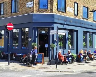 The Camden Town Hotel - London - Building