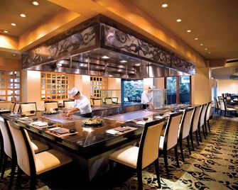 Hotel Borobudur Jakarta - Jakarta - Restaurant