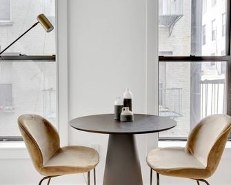 Lovely Little Italy 1BR w/ W/D, walk to SoHo, by Blueground - ניו יורק - מסעדה