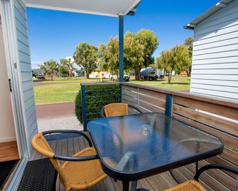 Big4 Port Fairy Holiday Park - Port Fairy - Balcony