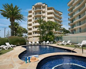 Royal Pacific Resort - Biggera Waters - Pool