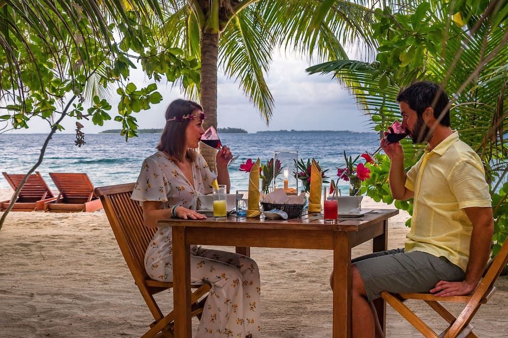 Lvis Blancura Hotel - Dharavandhoo