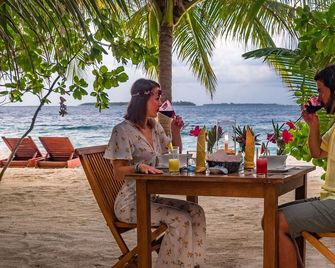Lvis Blancura Hotel - Dharavandhoo