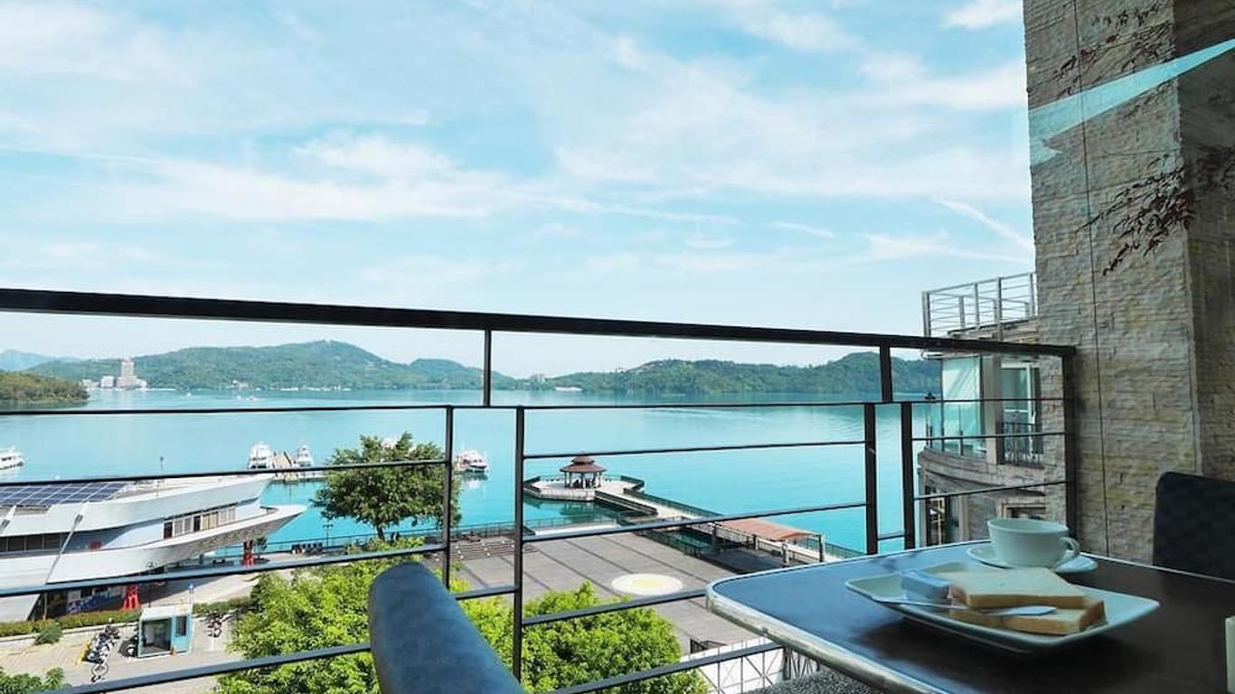 تشرنج يوان هوتل