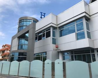 La Traina - Argoños