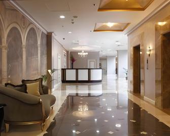 Milan Hotel - Moscow - Front desk
