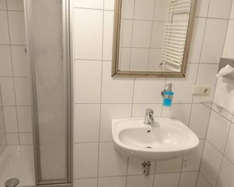 Hotel Garni Forsthaus Ruhpolding - Ruhpolding - Koupelna